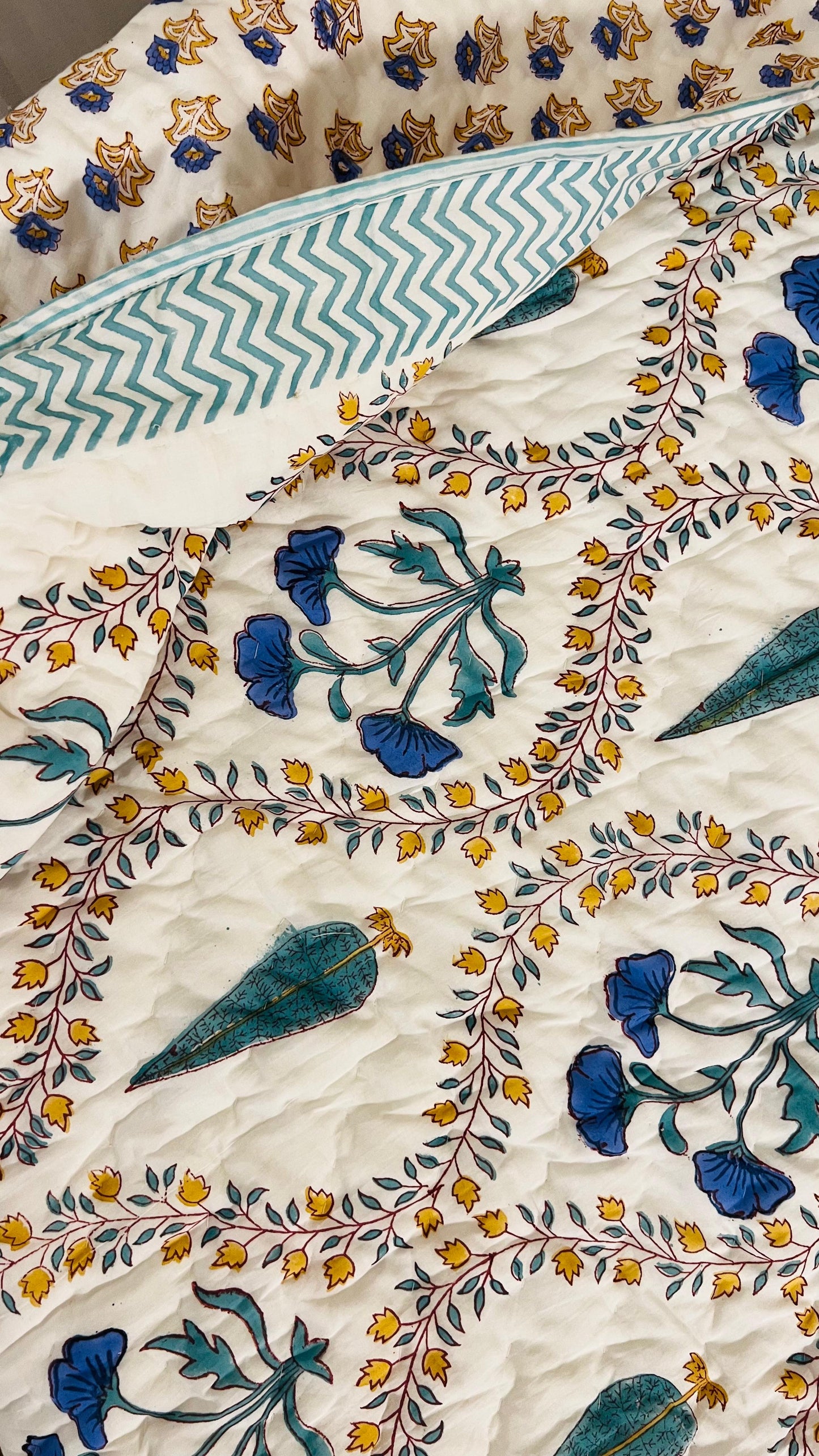Magnolia Jaal Mul Mul Cotton Block Printed King Size Reversible Quilt