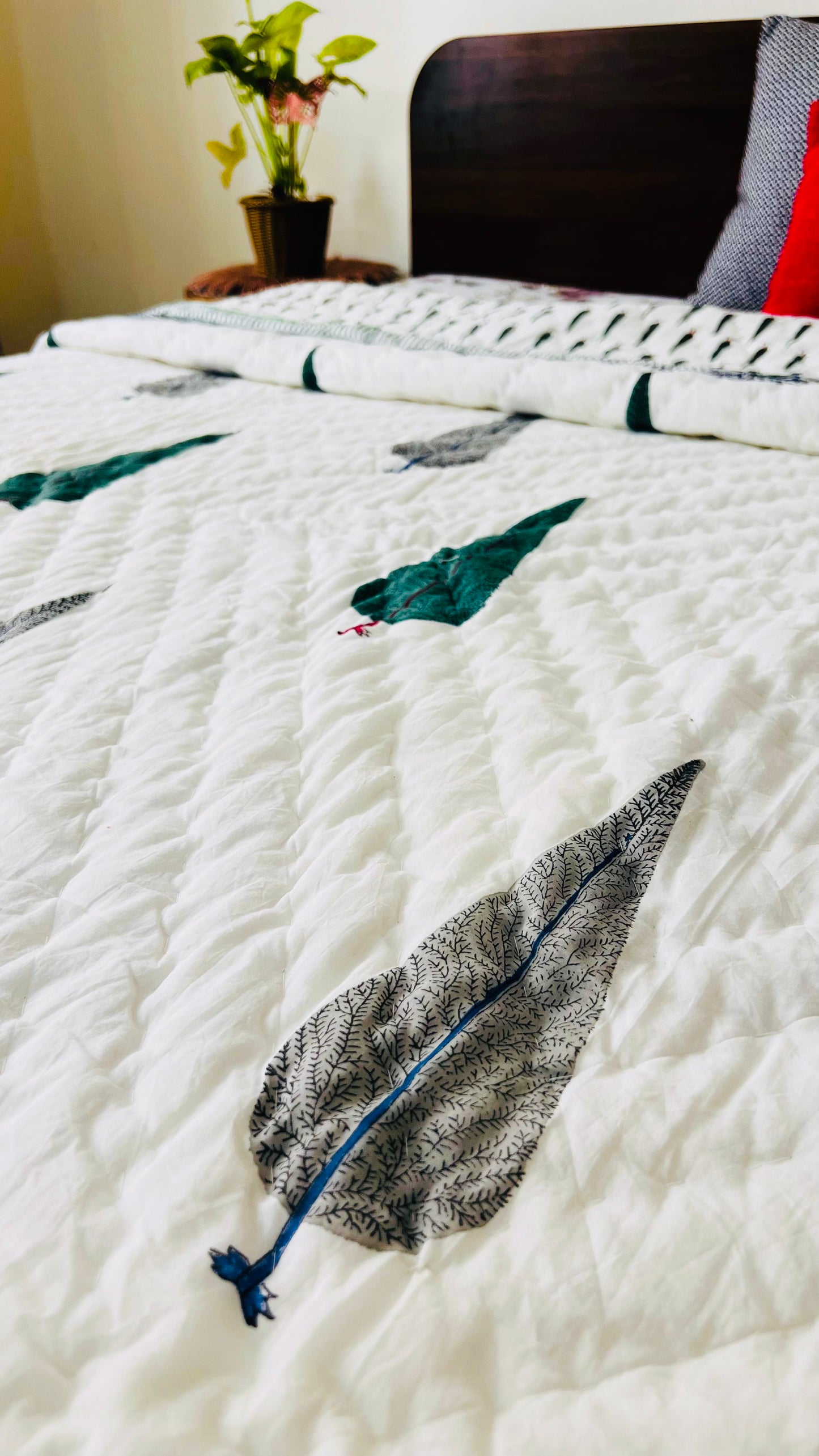 Evergreen and Black Mul Mul Cotton Block Printed King Size Reversible Quilt