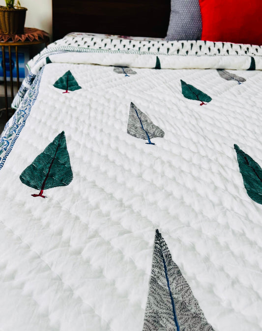 Evergreen and Black Mul Mul Cotton Block Printed King Size Reversible Quilt