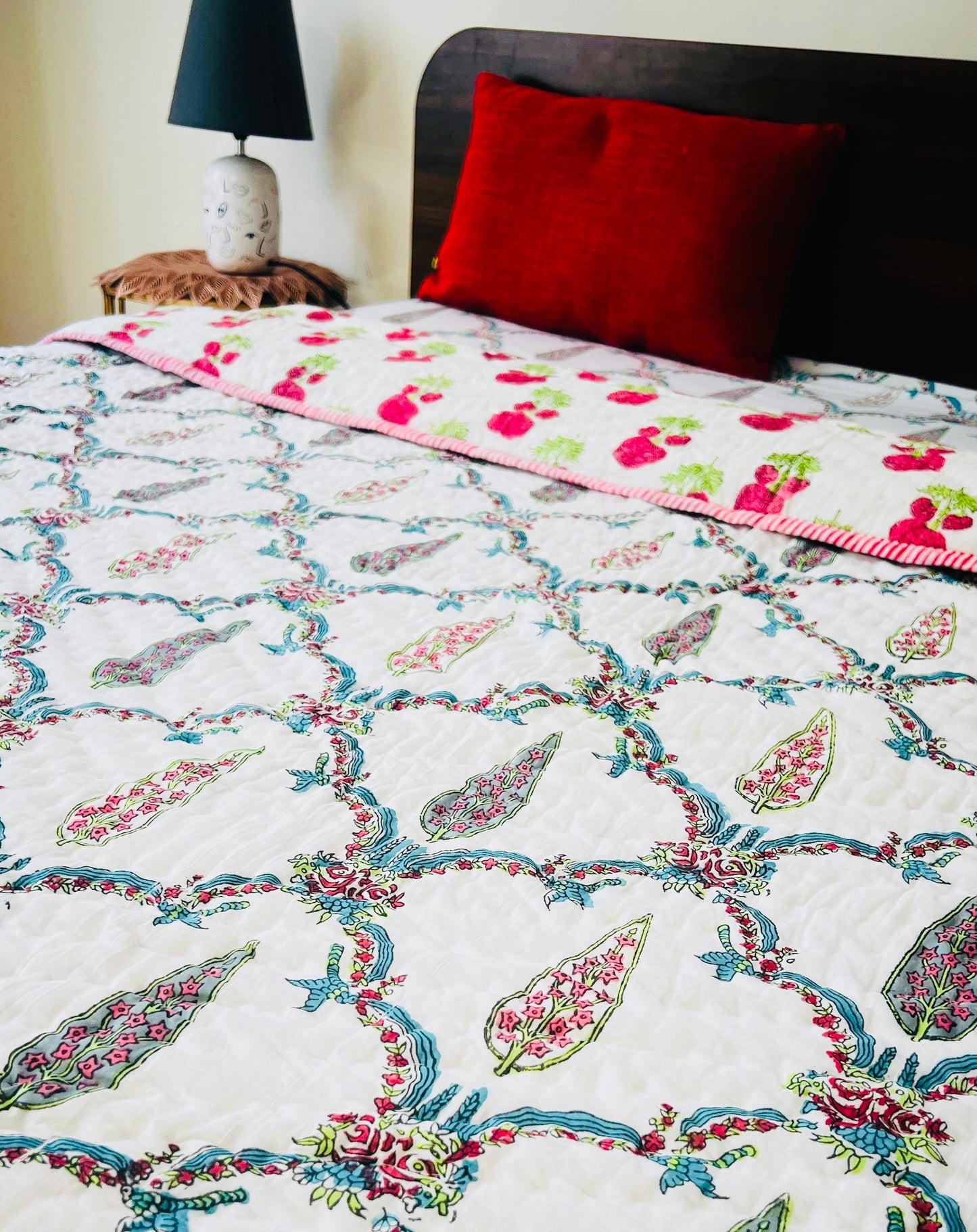 Multicolour Gulmohar Jaal Mul Mul Cotton Block Printed King Size Reversible Quilt